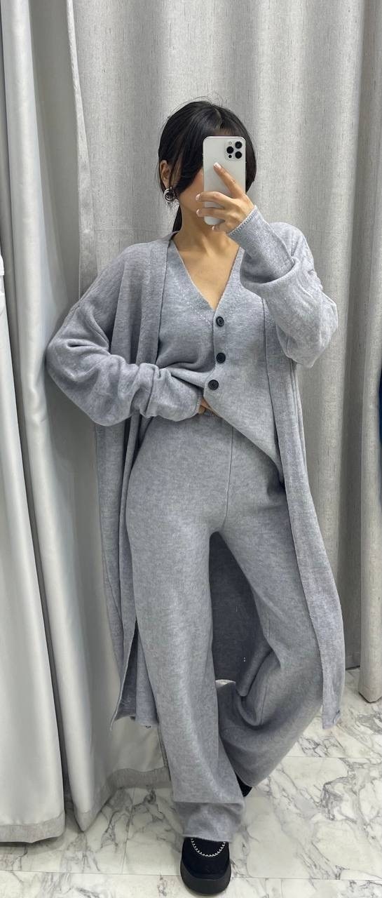 вязаные жилеты,жилетка вязаная,женский вязаный жилет,трикотажный жилет,трикотажные костюмы