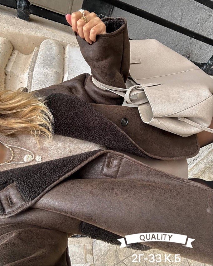 дубленка авиатор короткая оверсайз,дубленка женская,дубленка авиатор женская,образы с дубленкой 2025,образы с дубленкой 2025