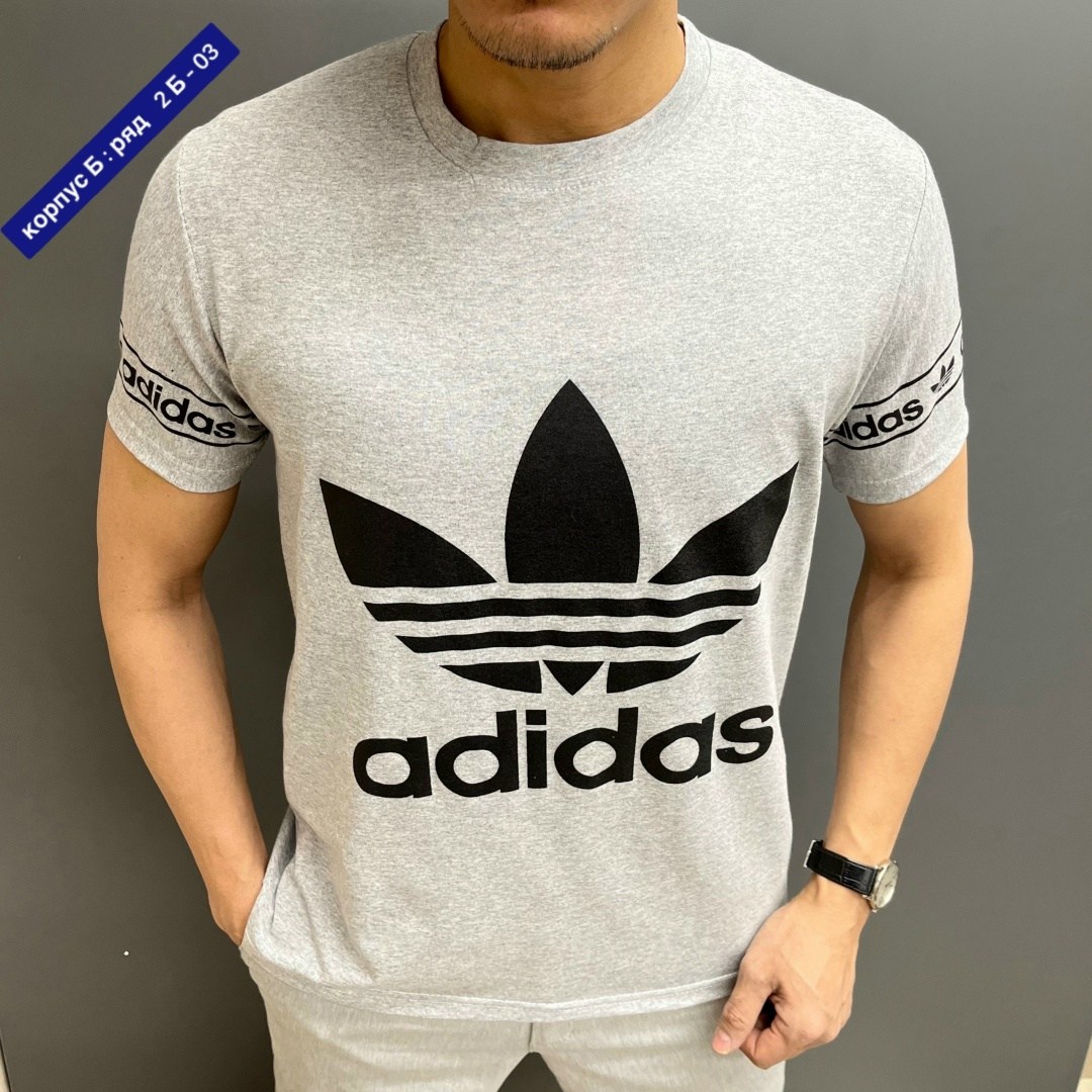 футболка adidas мужская,футболки адидас,футболка adidas красная trefoil,футболки мужские,мужские футболки adidas originals