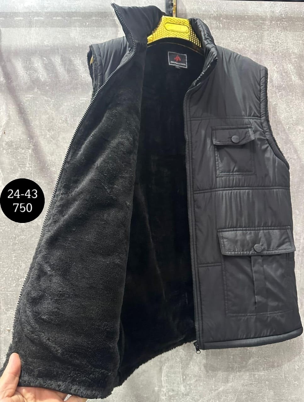 жилет утепленный мужской камуфляж,жилет для охоты,безрукавка камуфляж,жилетка мужская хаки,жилет из овчины камуфляж