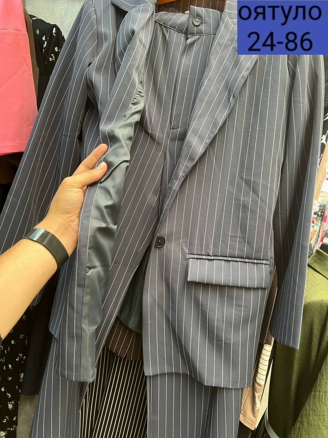 костюмы брючные,костюм брючный классический,брючные женские костюмы,модные брючные костюмы,серый брючный костюм