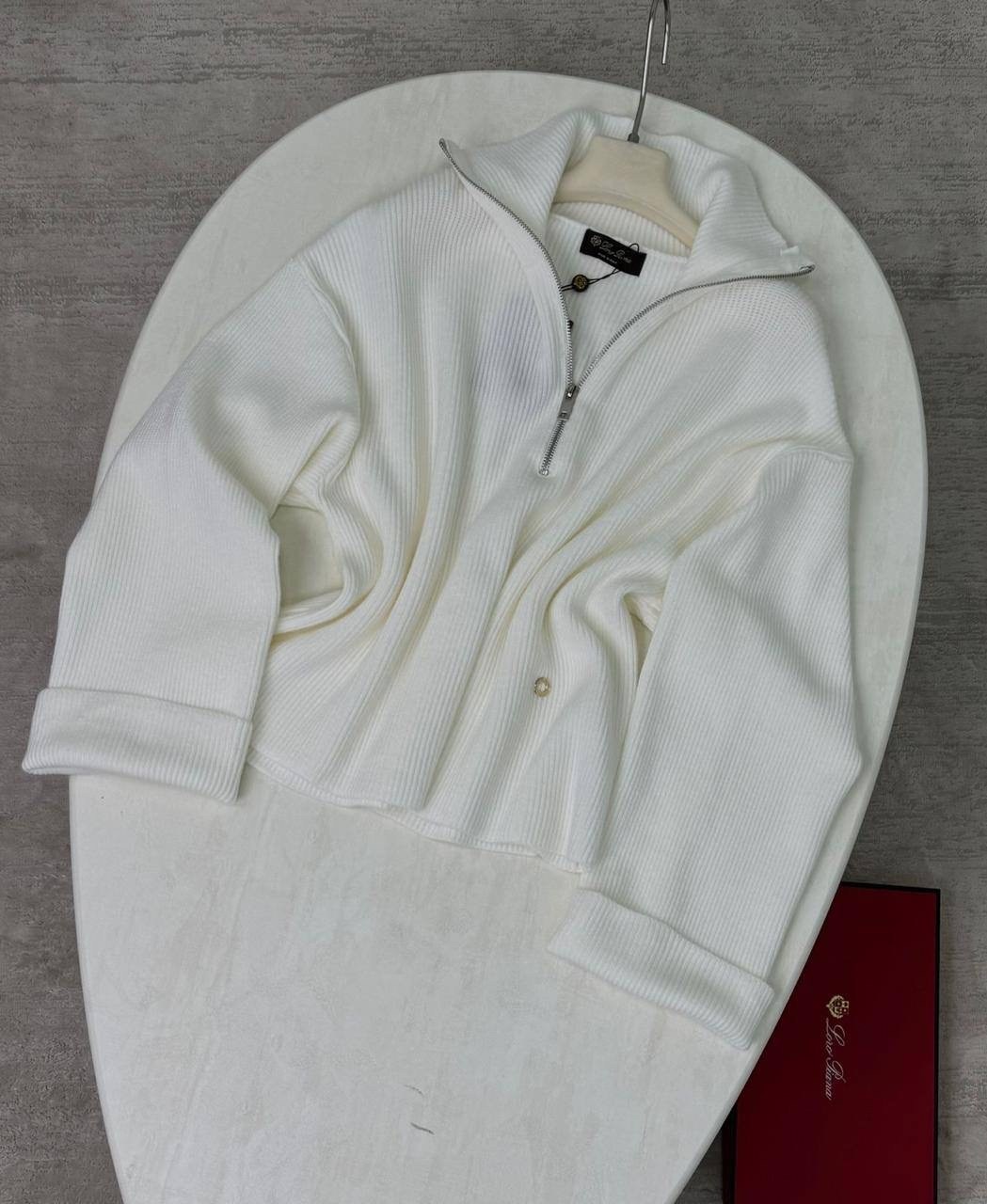 свитшот вязаный,свитера женские,свитер женский белый,свитер с замком,женская кофта