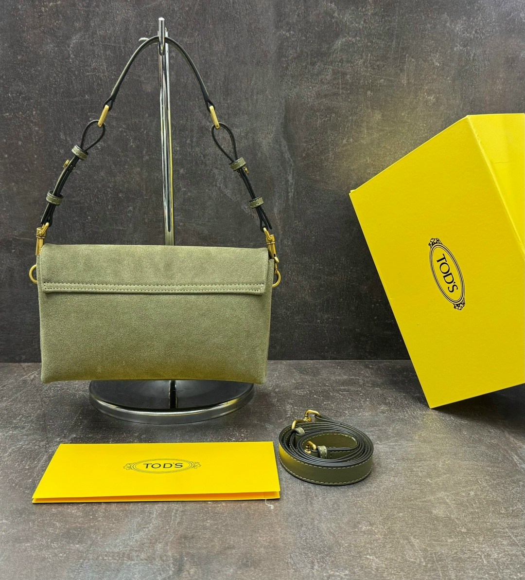 сумка женская fendi,сумка fendi,сумка фенди зеленая замшевая,сумка,сумка женская