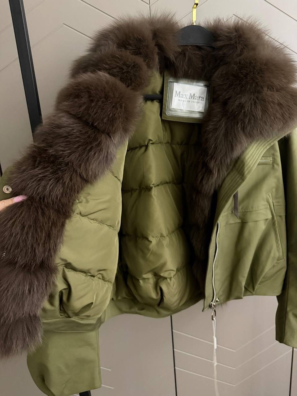 стильные пуховики,пуховики с мехом,пуховик с натуральным мехом женский,пуховики с натуральным мехом,парка с мехом