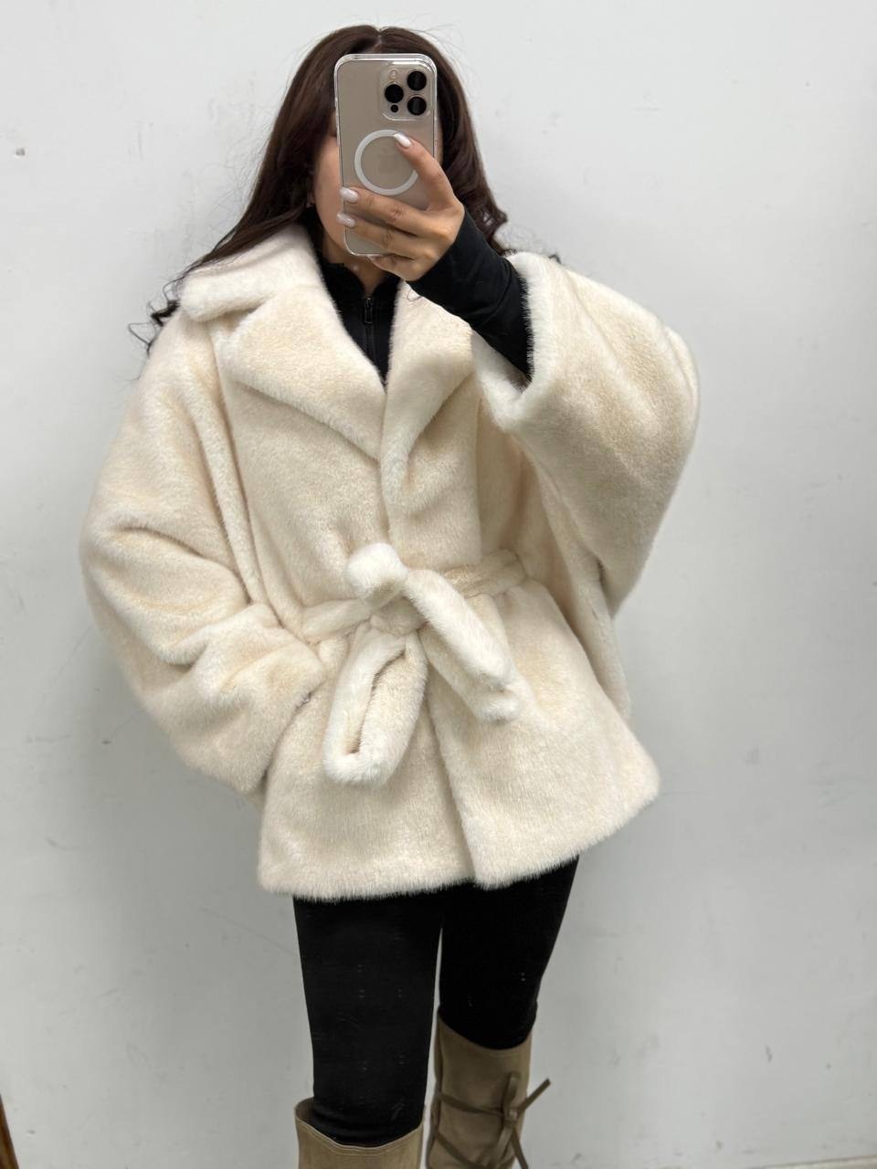 пальто из искусственного меха,белая шуба,меховое пальто,шубка,искусственная шуба