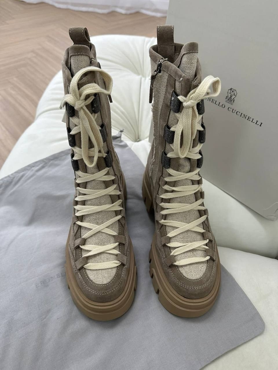 ,ботинки brunello cucinelli,берцы belleville 220 trop,ботинки со шнуровкой,замшевые ботинки