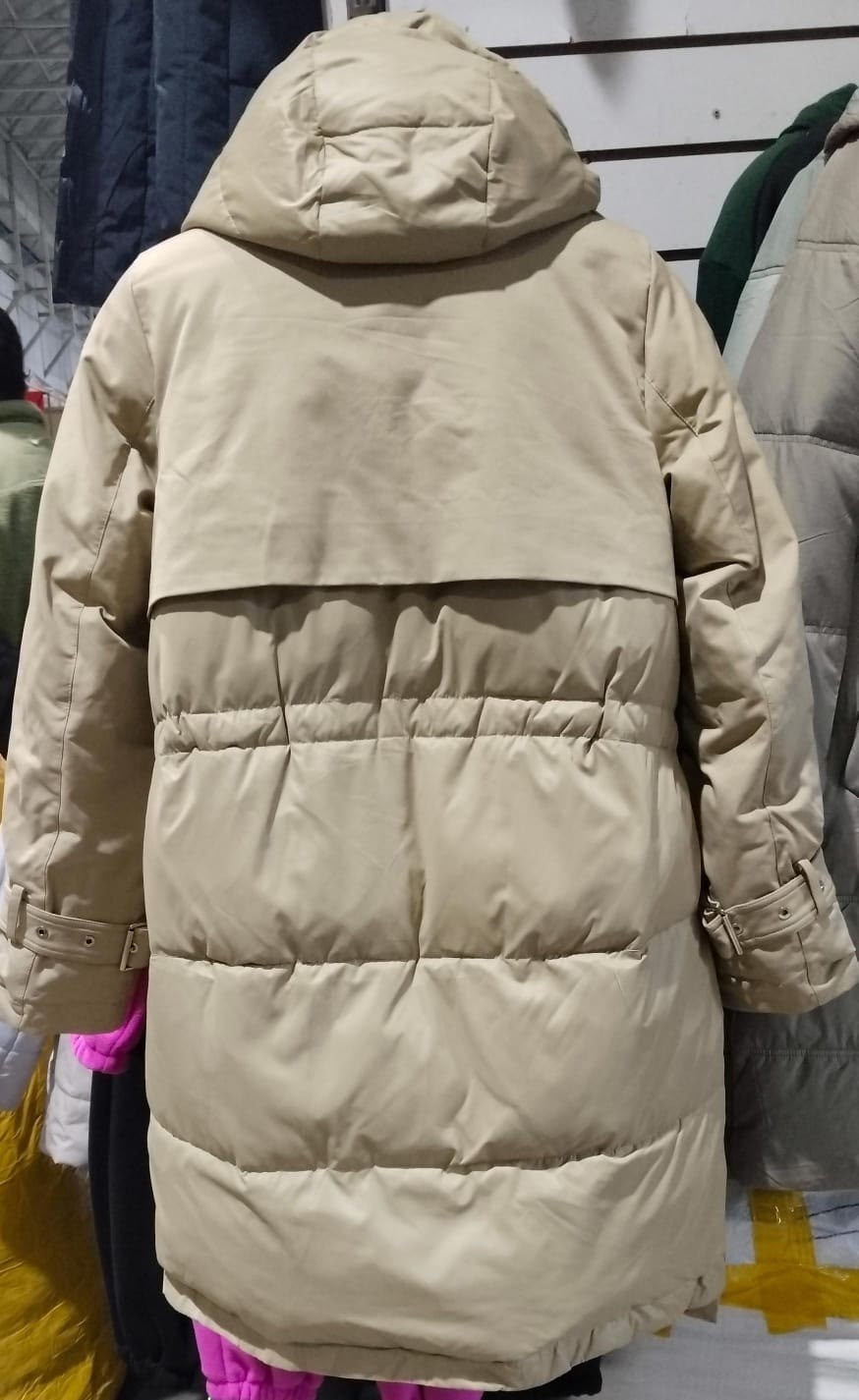 пальто утепленное с капюшоном,женская зимняя куртка,пальто демисезонная,утепленное пальто,демисезонная куртка