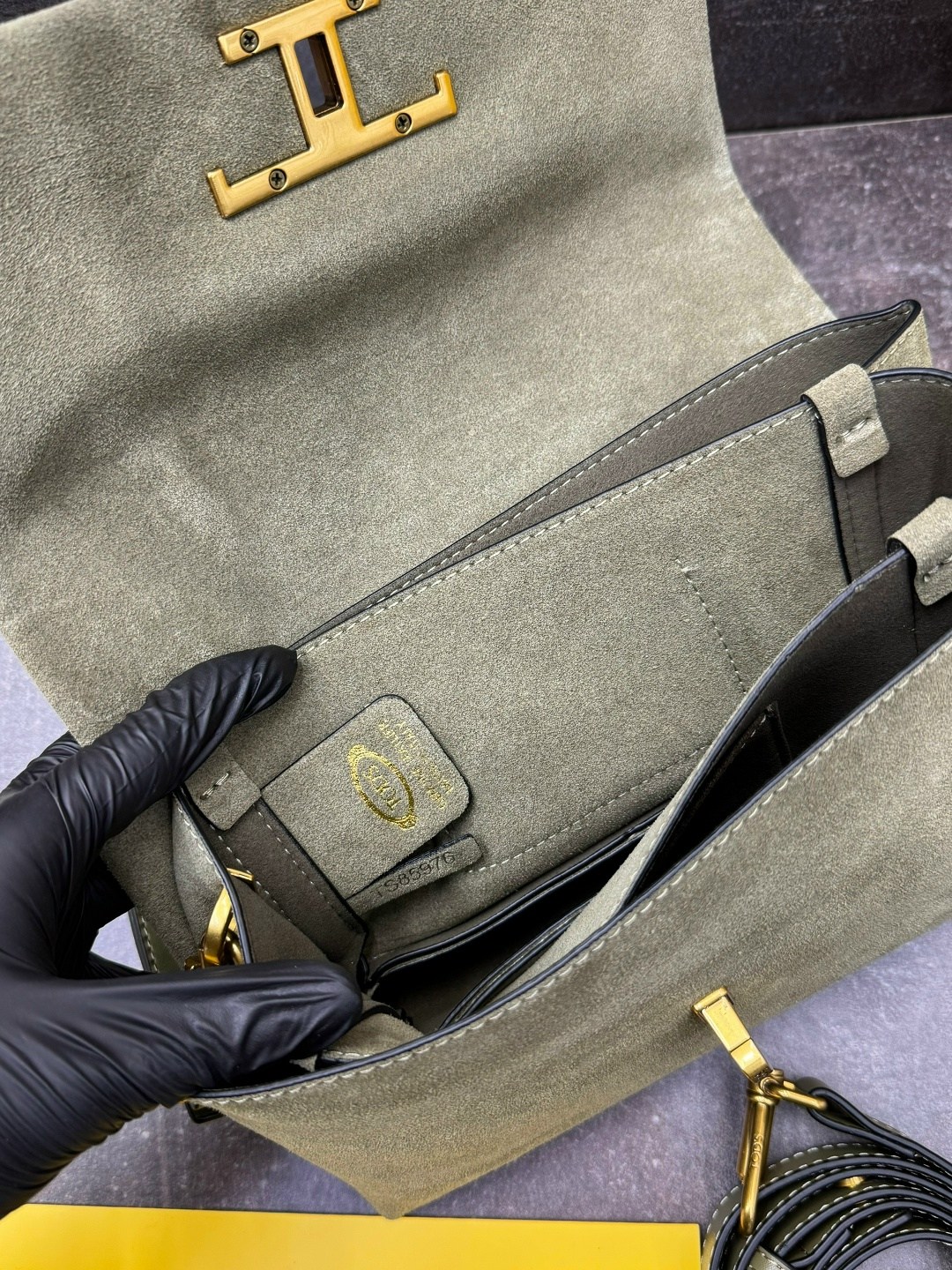 сумка женская fendi,сумка fendi,сумка фенди зеленая замшевая,сумка,сумка женская