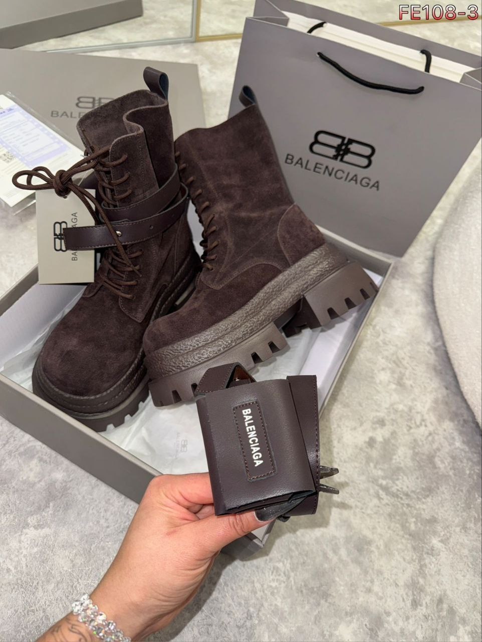 ботинки balenciaga,,стильные ботинки,ботинки зимние balenciaga женские, баленсиага