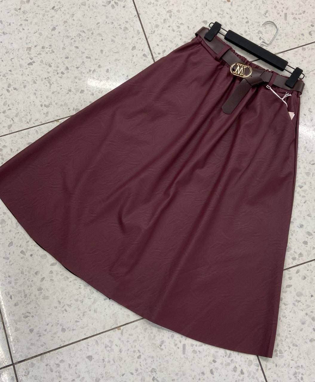 юбка из искусственной кожи,юбка с поясом,юбка средней длины,юбка женская длинная,женский юбки