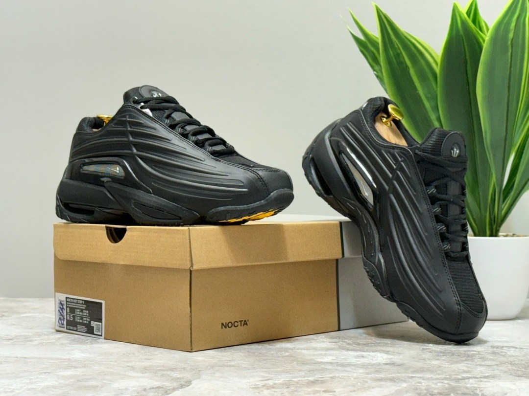 кроссовки nike nocta,кроссовки,кроссовки nike,черные кроссовки,оригинальные кроссовки