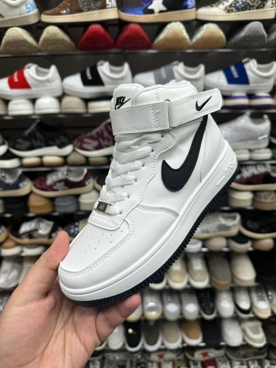 nike air jordan 1,кроссовки nike air jordan 1 mid,air jordan 1 retro high og,кроссовки nike air jordan 1,nike air jordan 1 high