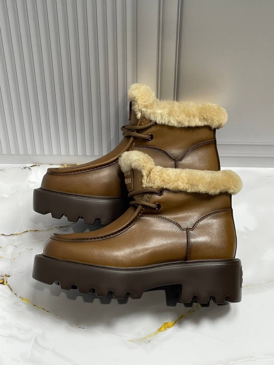 ,женские ботинки,ботинка женские зимние,зимняя женская ,ботинки miu miu