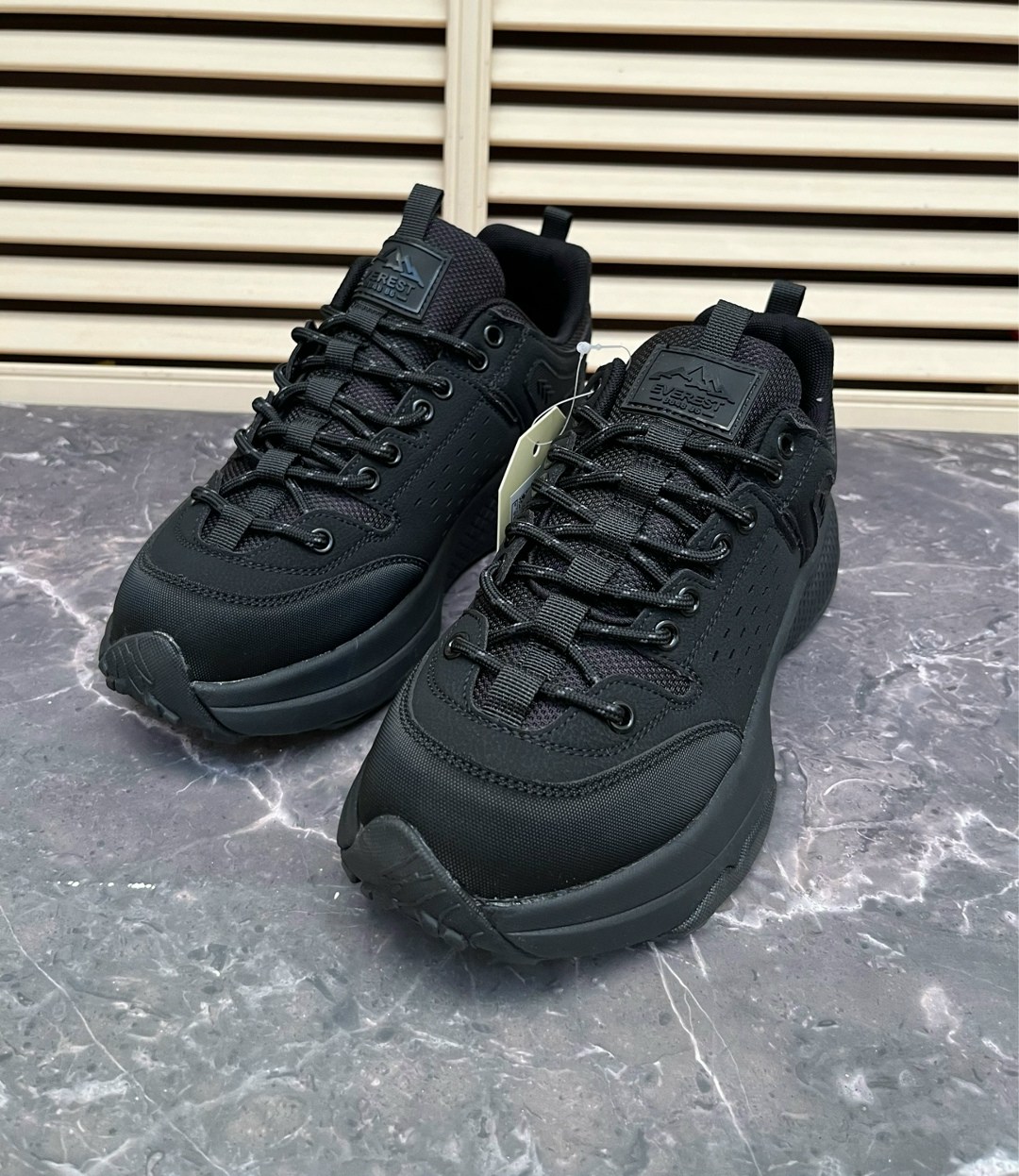 ,кроссовки треккинговые,кроссовки демисезонные,кроссовки черные,мужские кроссовки
