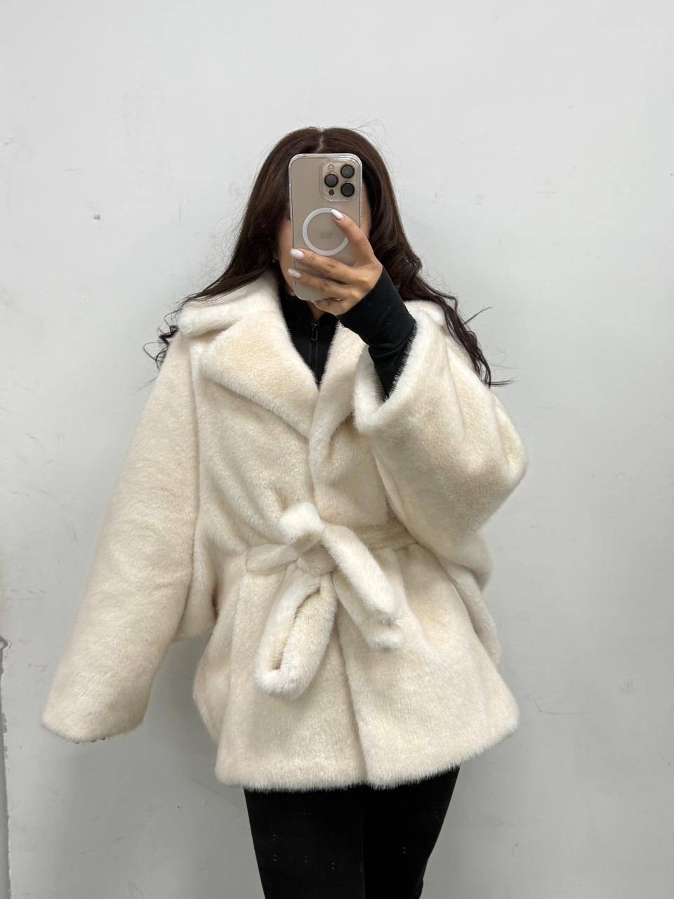 пальто из искусственного меха,белая шуба,меховое пальто,шубка,искусственная шуба