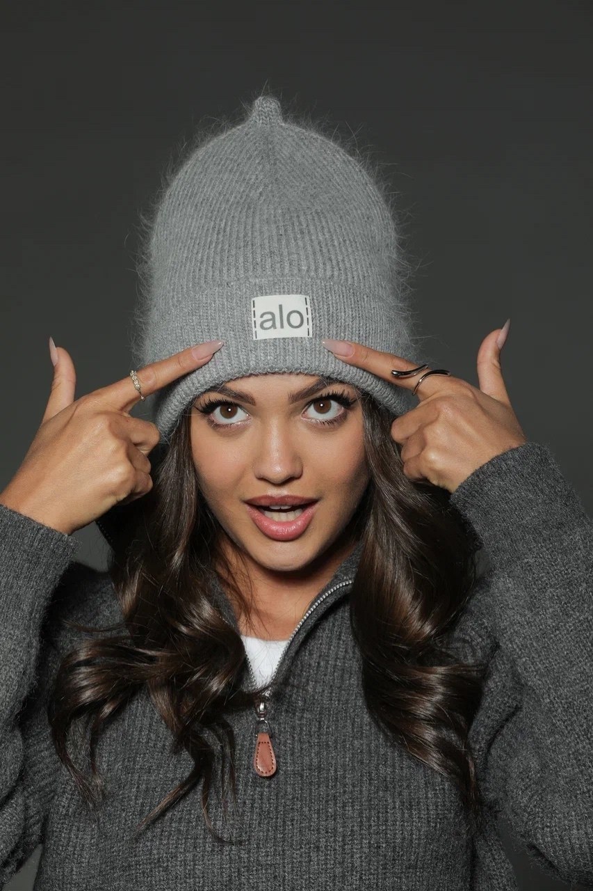 вязаная шапка,шапка для женщин,женская шапка,модные шапки,шапка бини