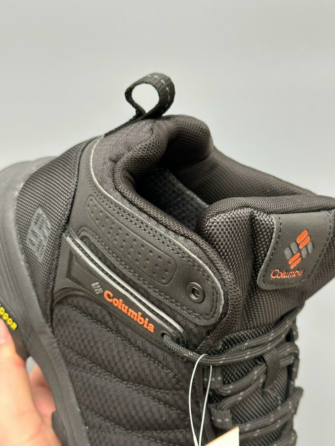 ботинки columbia,зимние ботинки columbia,мужские зимние кроссовки columbia,columbia кроссовки,зимние кроссовки коламбия спортмастер