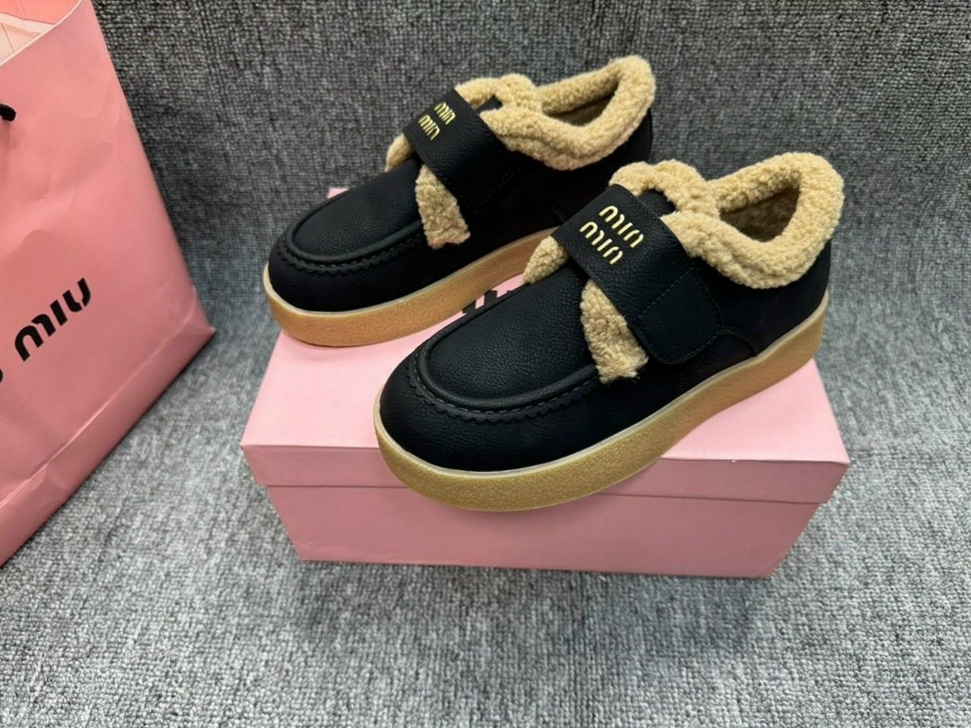 , женская,зимняя ,теплая ,брендовая