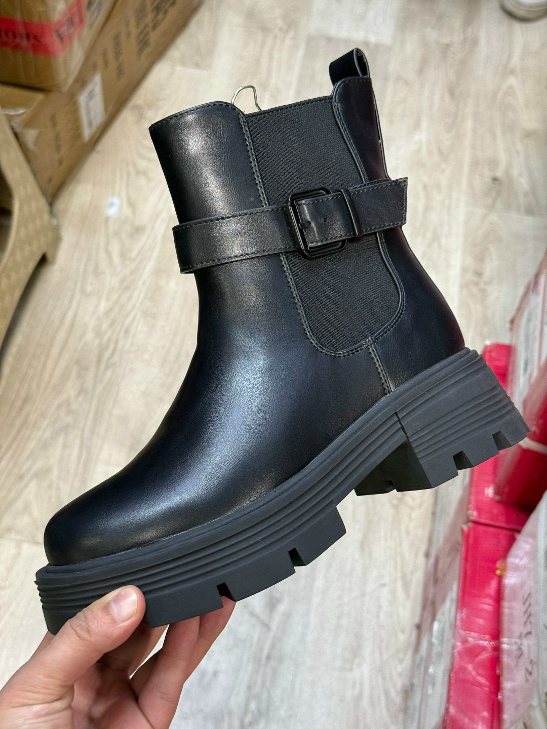 ,женские ботинки, женская,ботинки стильные,демисезонная
