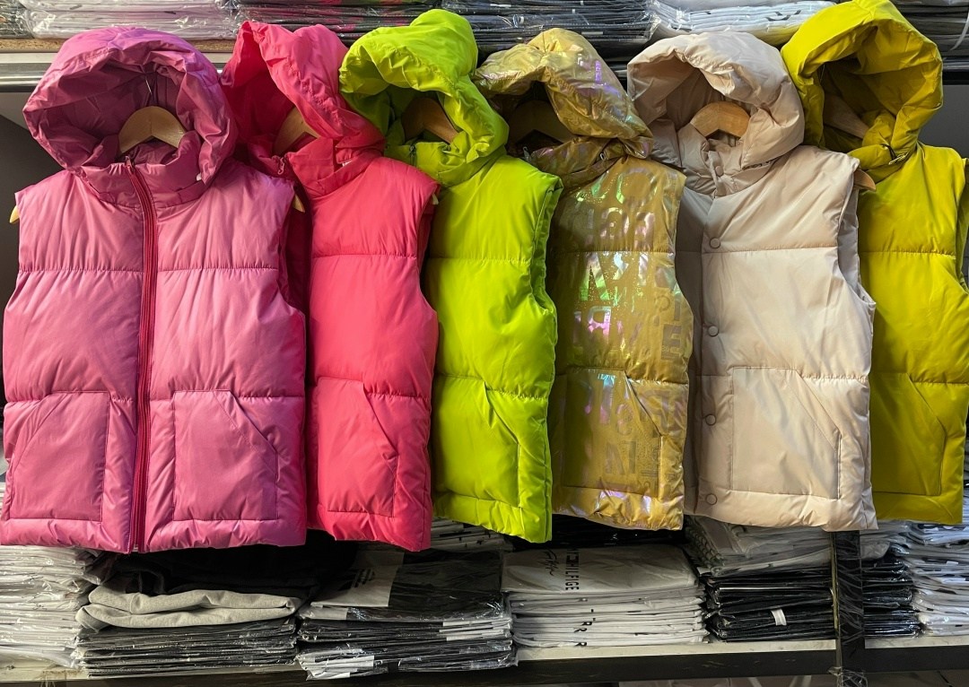 жилетка детская,жилет детский,детские жилетки,жилет для девочек,детская дутая жилетка