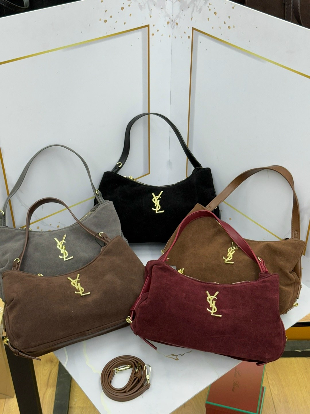 yves saint laurent сумка,замшевая сумка,женская замшевая сумка,сумка женская yves saint laurent,сумка женская ysl