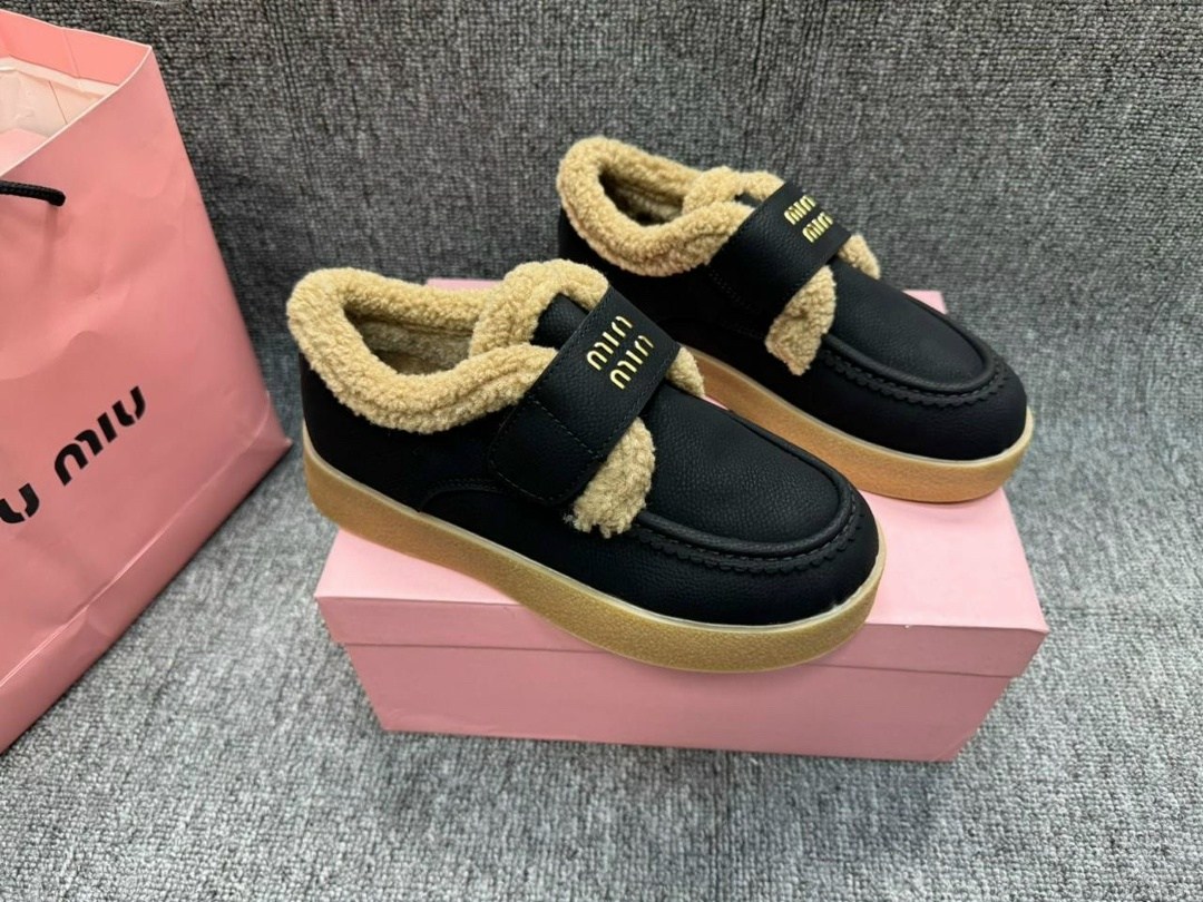 , женская,зимняя ,теплая ,брендовая