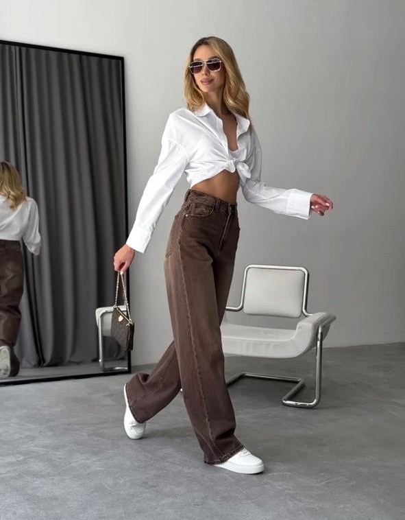 коричневые джинсы женские широкие,коричневые джинсы женские,коричневые джинсы,модные брюки,джинсы повседневные