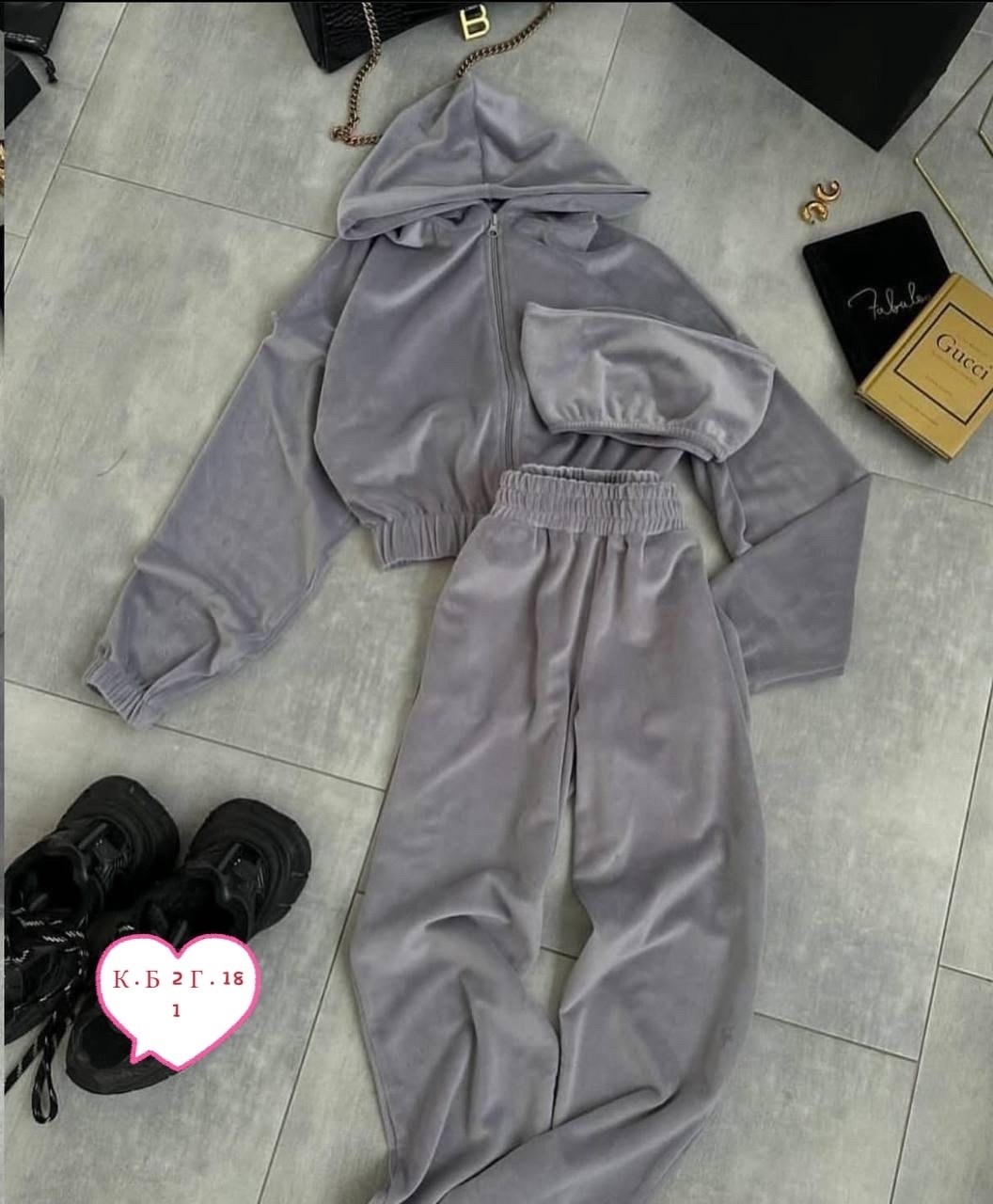 женский велюровый костюм тройка,женский велюровый костюм,спортивные костюмы женские,модные костюмы,велюровый спортивная костюм