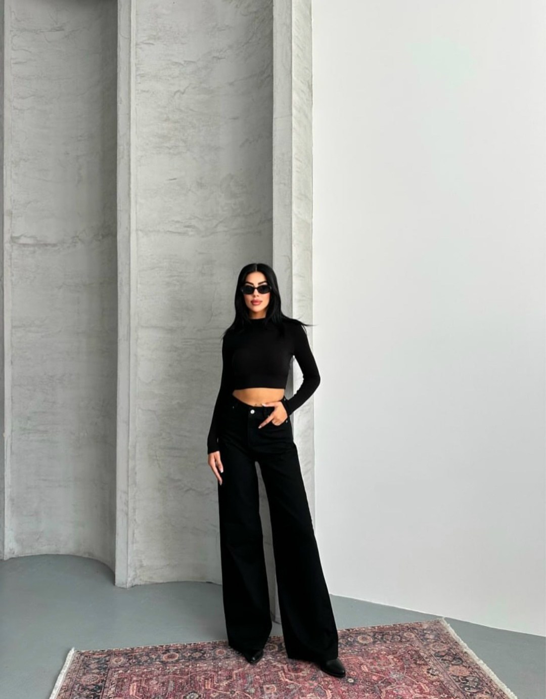 джинсы женские,брюки джинсы,широкие джинсы,широкие черные джинсы,джинсы повседневные