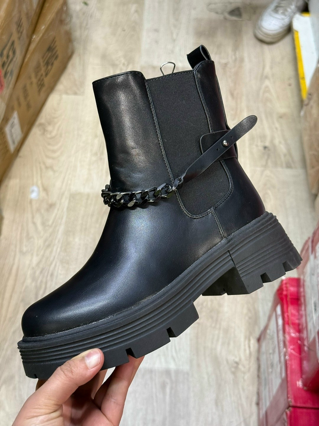 ,женские ботинки, женская,ботинки стильные,демисезонная
