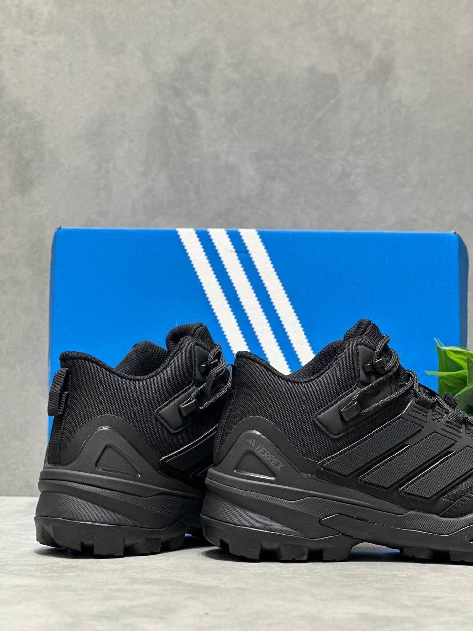 кроссовки adidas gore tex мужские модель 2025 год,adidas terrex swift r gtx gore-tex,adidas terrex gore tex,кроссовки adidas gore tex,термо кроссовки адидас