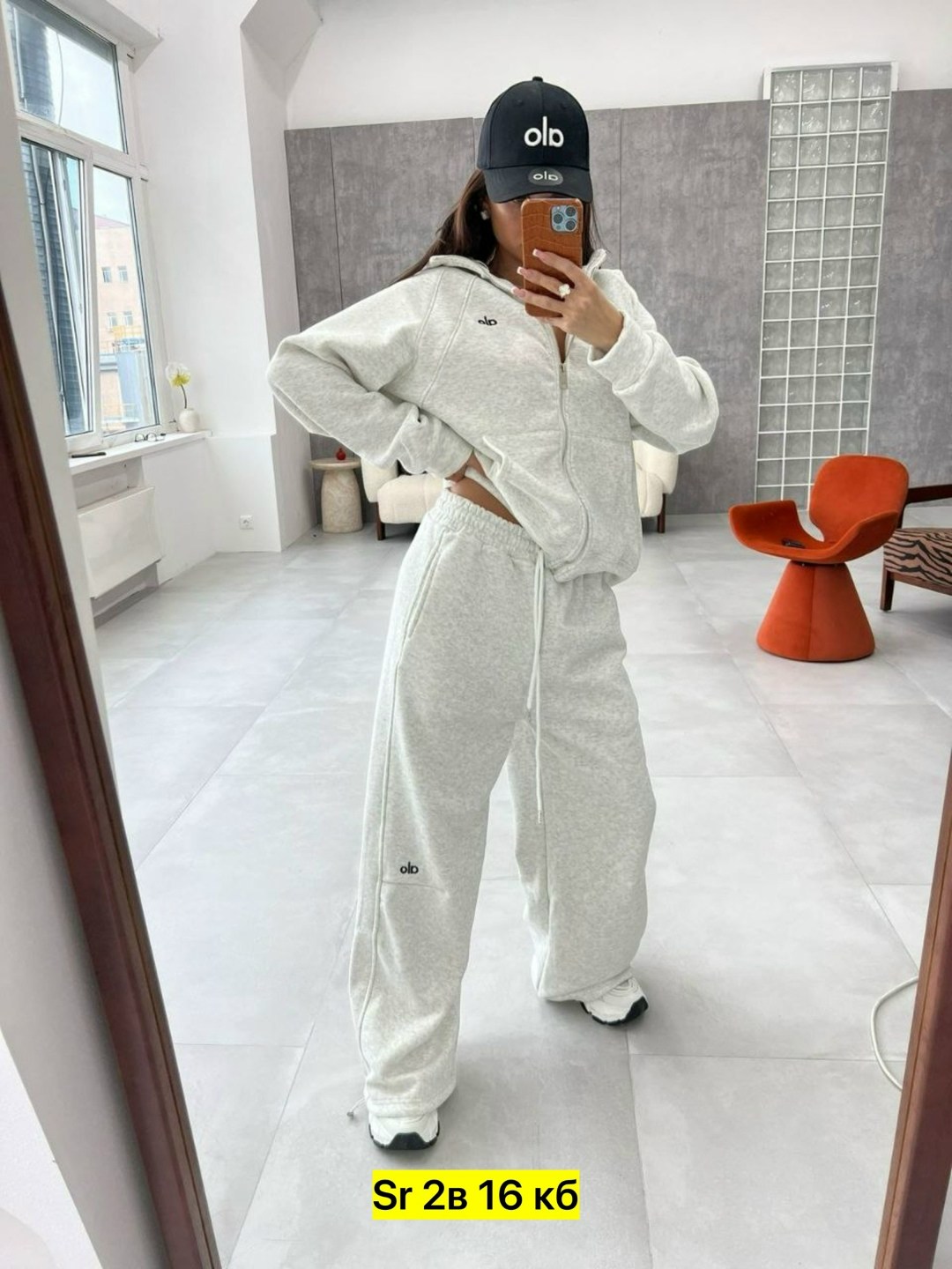 костюмы спортивные женский,спортивные костюм,костюм на флисе,трикотажные костюмы,женские костюмы