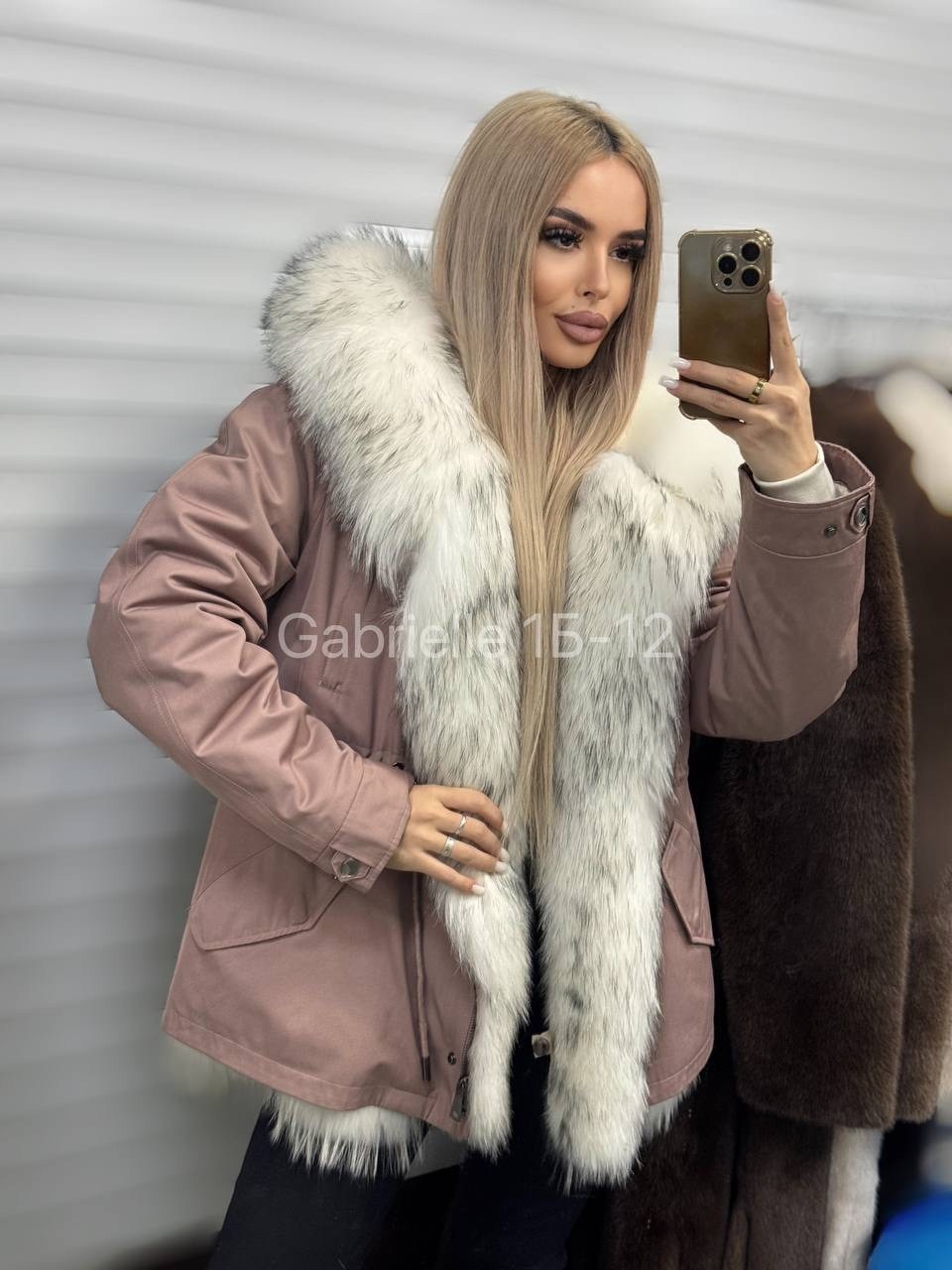 парка с натуральным мехом,парка женская с натуральным мехом,парка с мехом,женская парка с мехом,парка зимняя с мехом