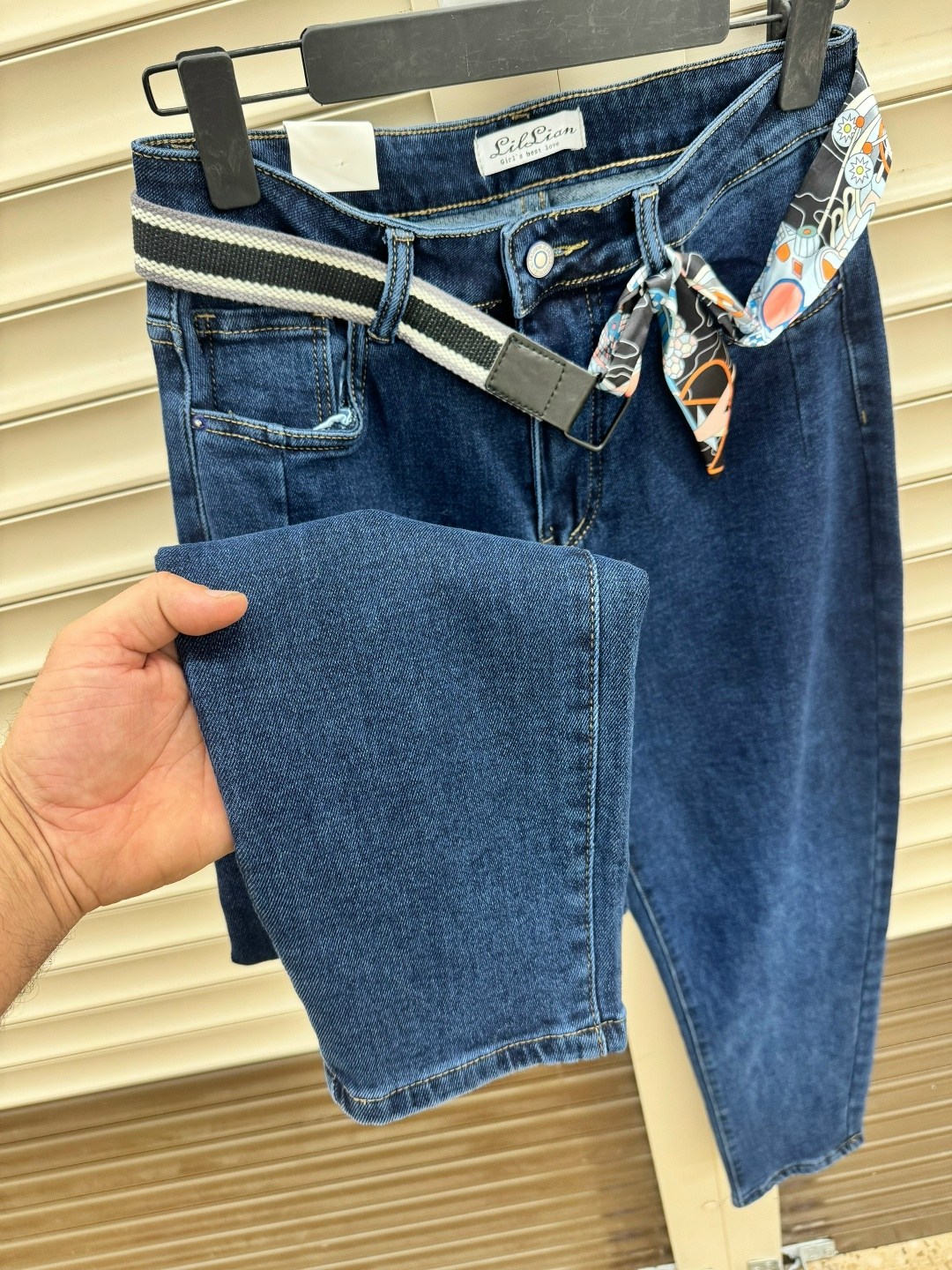 джинсы женские,джинсы мом,брюки джинсы,джинсы модные,стильные джинсы