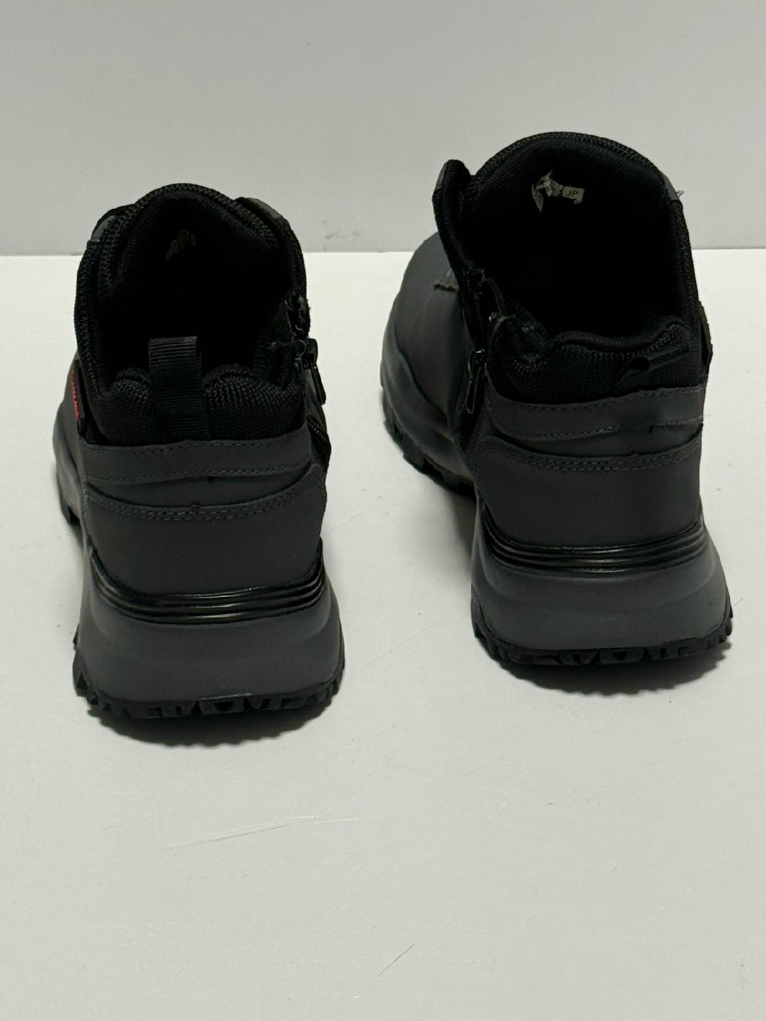 ,зимние мужские кроссовки,зимние ботинки мужские,зимние кроссовки,кроссовки кожаные зимние мужские columbia