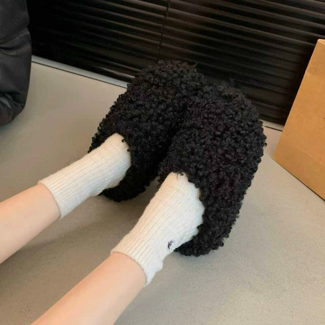 тапочки меховые,женские меховые тапочки,женские тапочки с мехом,тапочки модные,