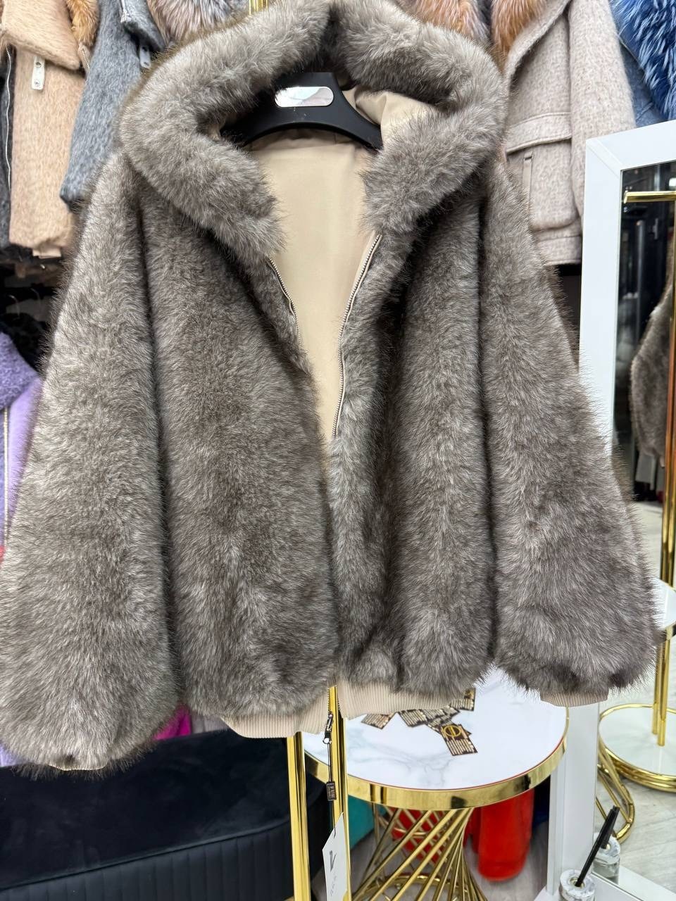 зимние куртки,куртка теплая,зимняя куртка женская,куртка меховая,парка с меховым