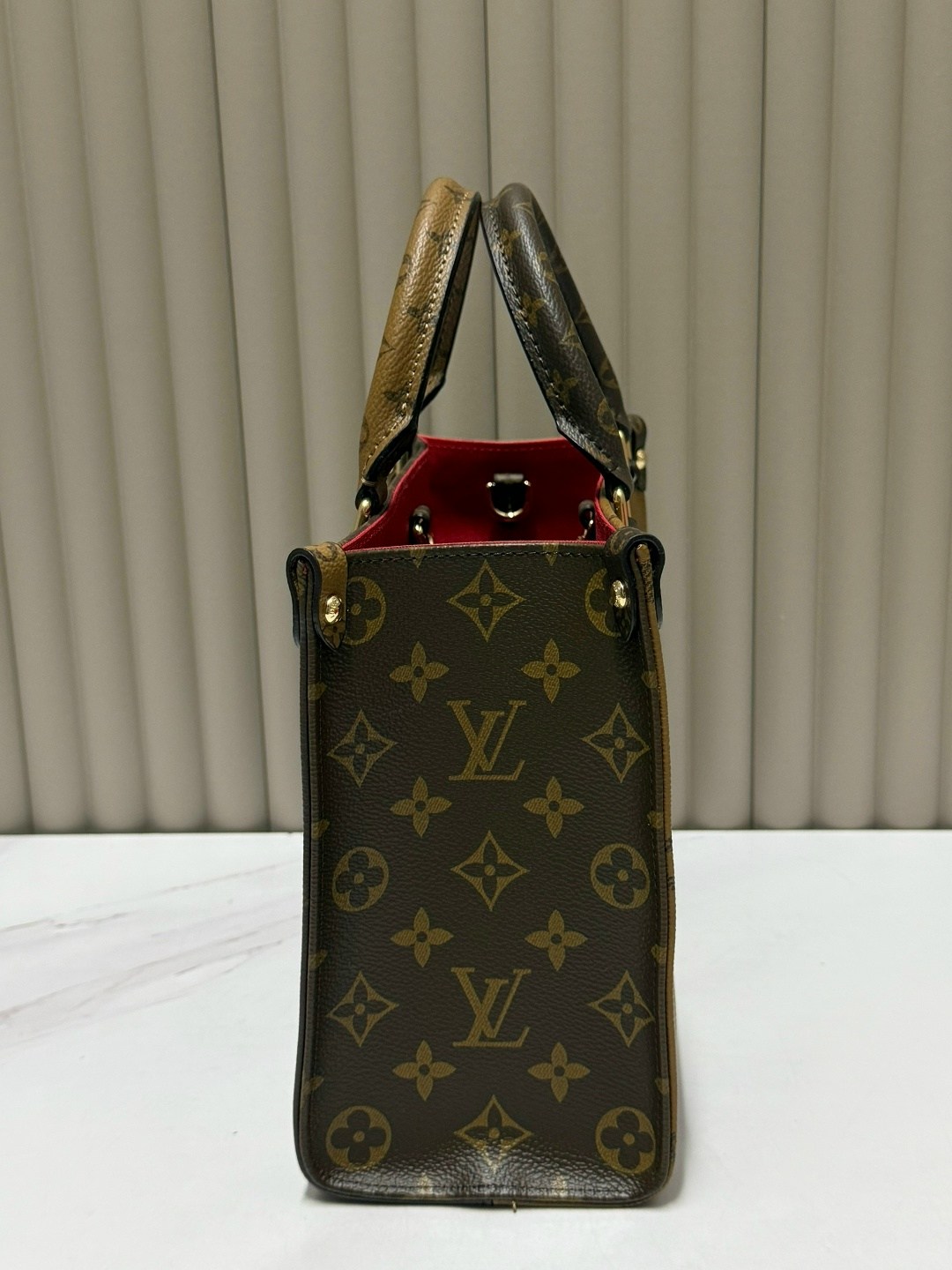 сумка органайзер,органайзер,сумка,сумка женская louis vuitton,сумочка органайзер