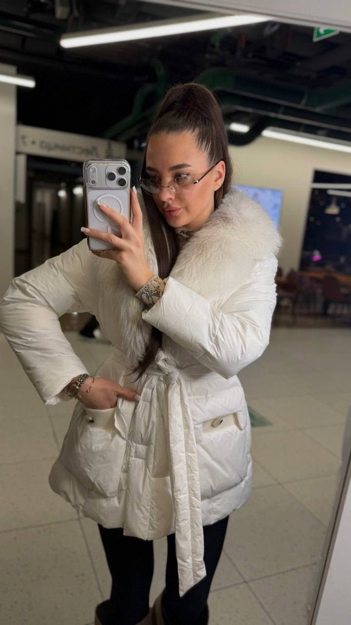 пуховики с мехом,стильные пуховики,пуховик белый,пуховик женский с натуральным мехом,пуховики с натуральным мехом