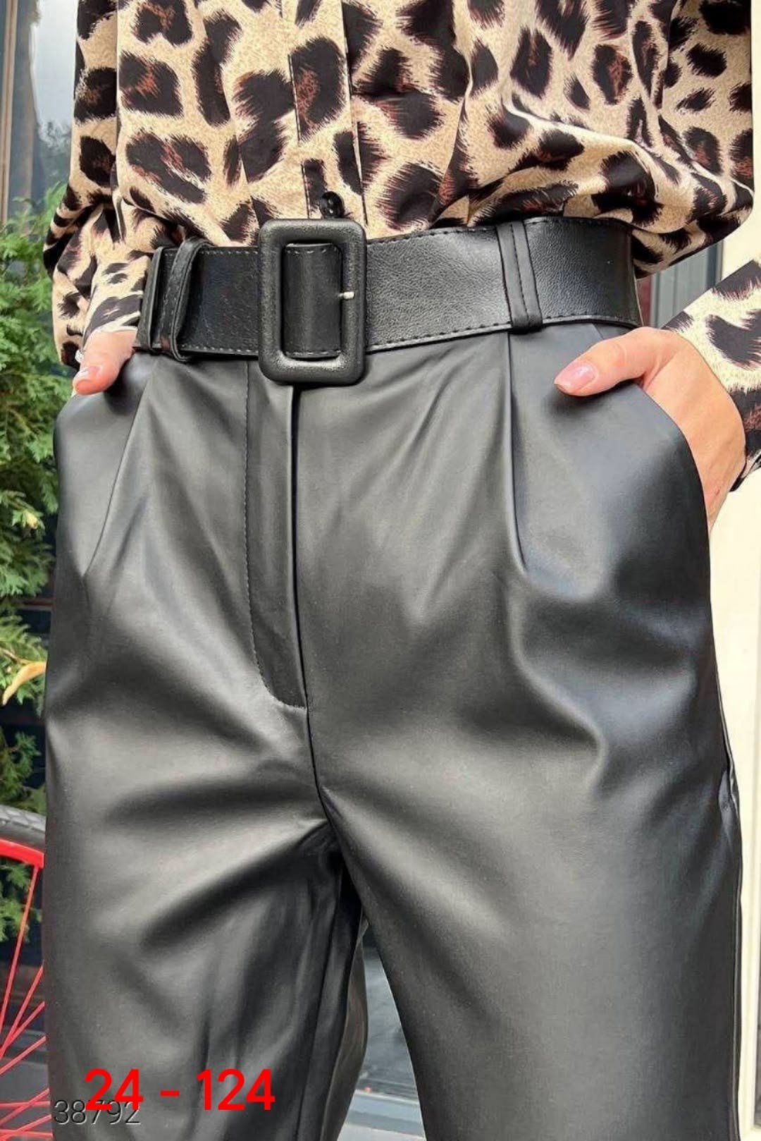 брюки женские мом из экокожи,кожаные женские брюки,прямые брюки из экокожи,брюки из экокожи утепленные,кожаные брюки
