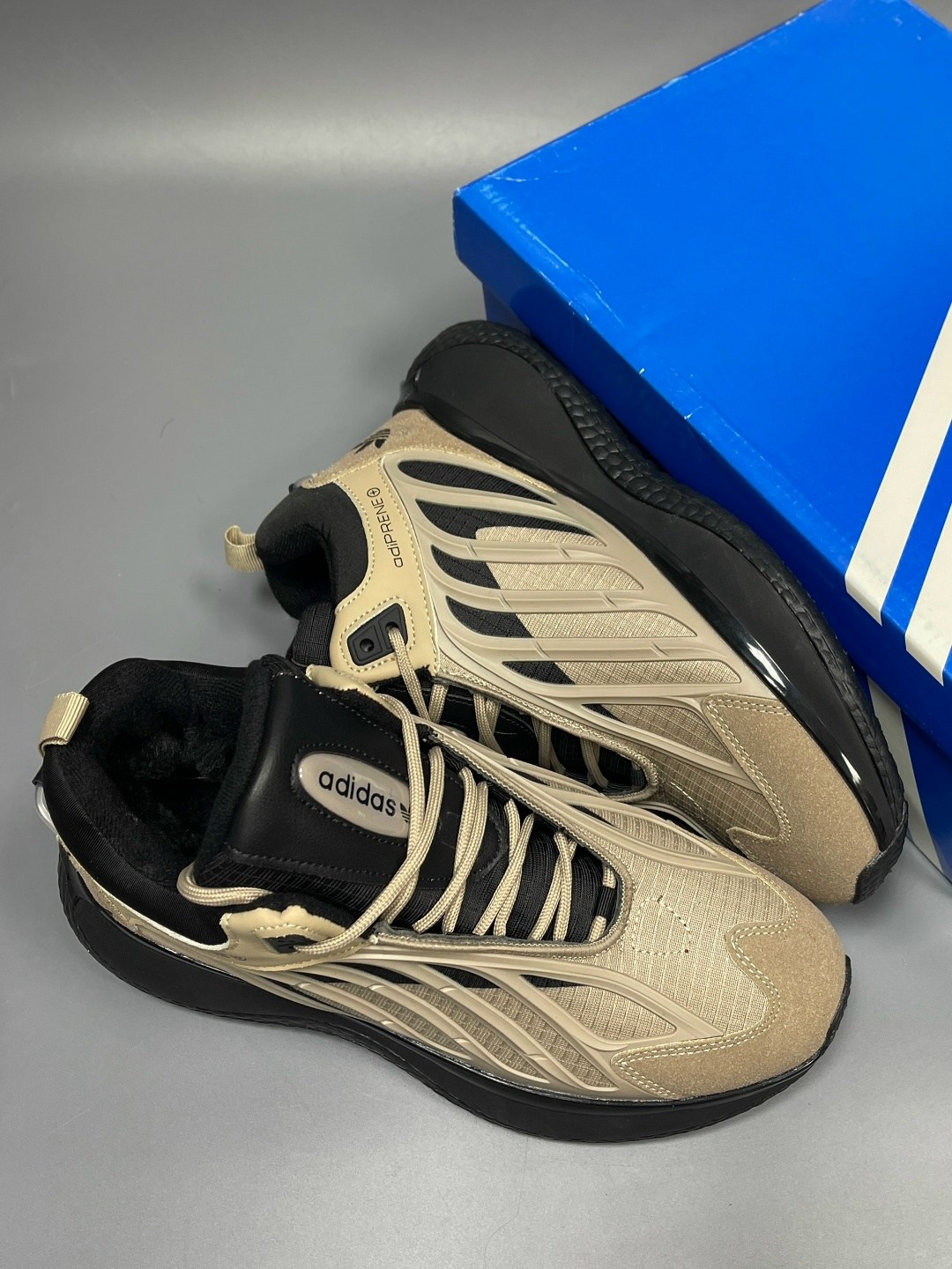 кроссовки мужские adidas,кроссовки adidas,кроссовки adidas ozelia,кроссовки,кроссовки мужские adidas ozrah