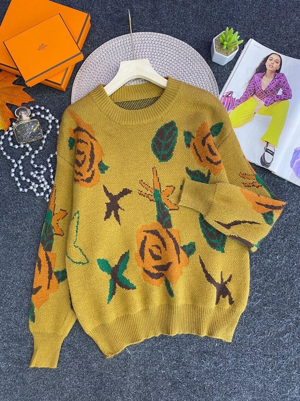 женский свитер,свитер с вышивкой,вязаные свитера женские,свитер гуччи женский,свитер с вышитыми цветами