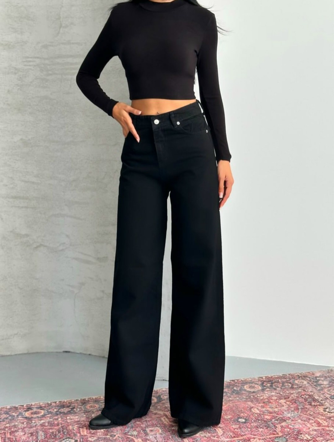 джинсы женские,брюки джинсы,широкие джинсы,широкие черные джинсы,джинсы повседневные