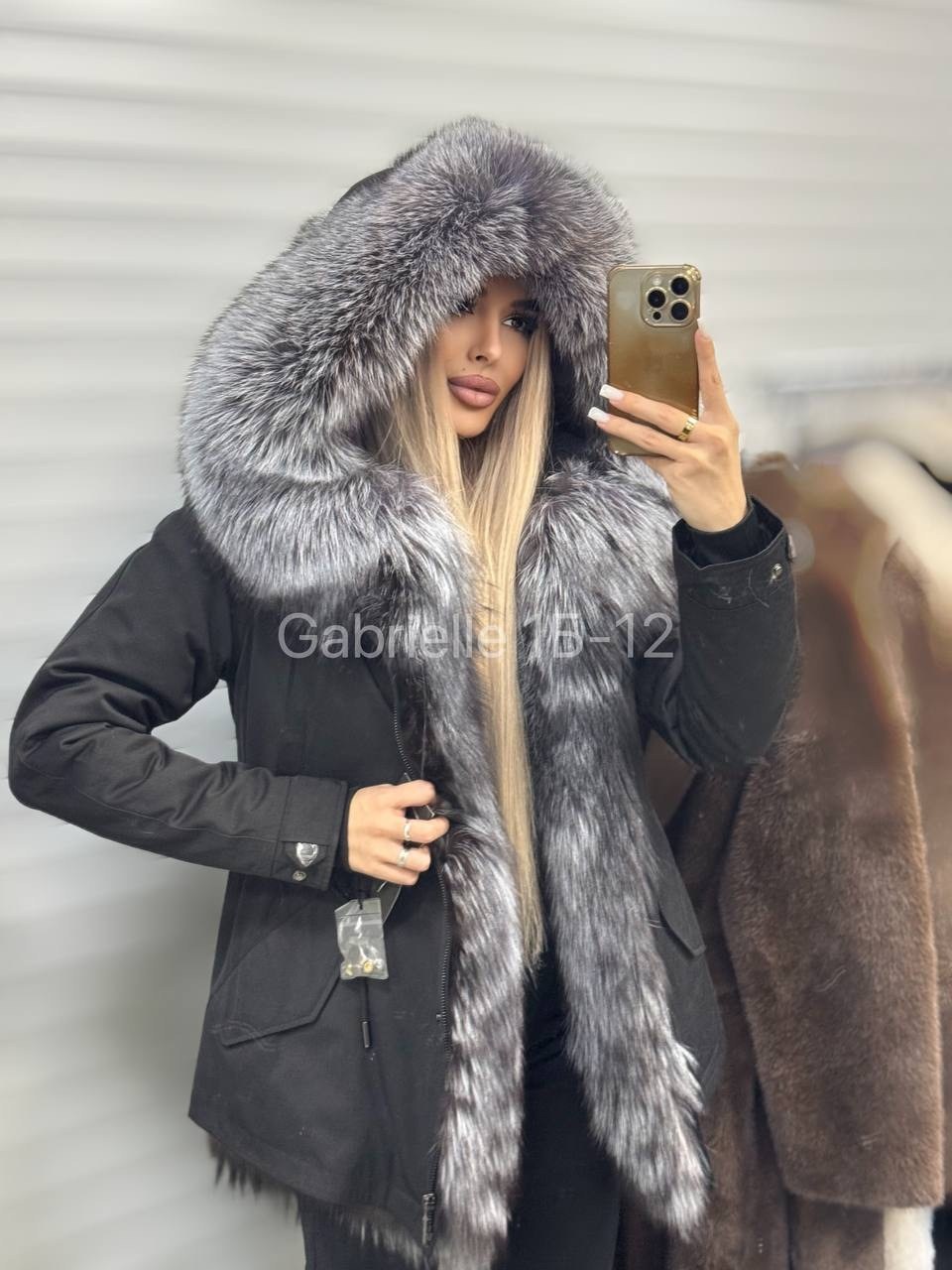 парка с мехом,парка с натуральным мехом,парка с мехом чернобурки,парка женская с натуральным мехом,мех чернобурка