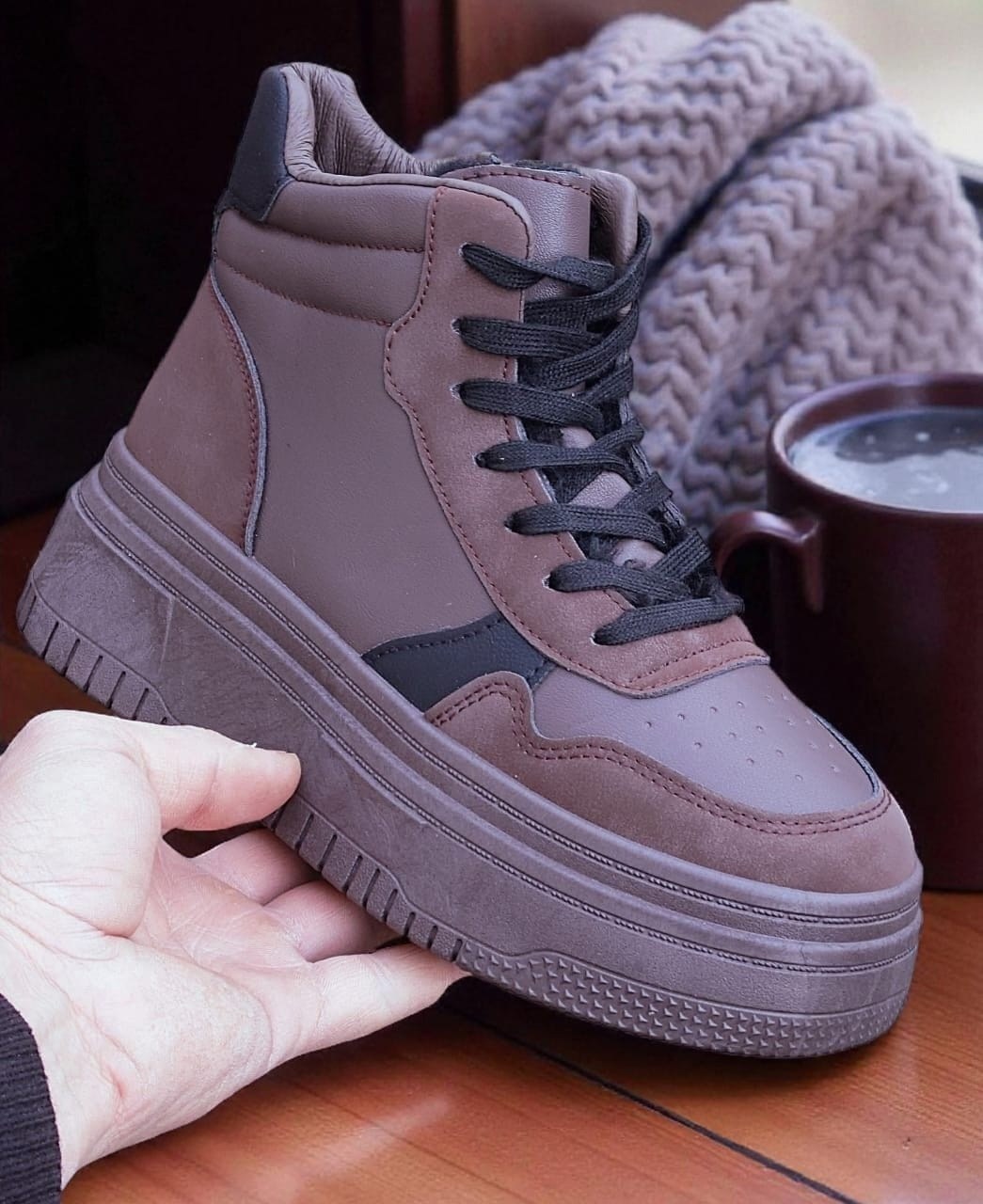 ,кроссовки женскиe,высокие кроссовки, женская,спортивная