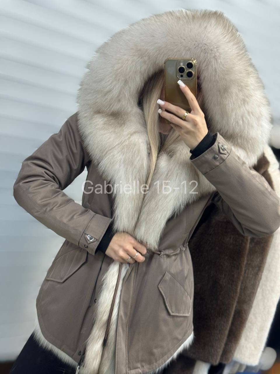 парка с натуральным мехом,парка с мехом,парка женская с натуральным мехом,женская парка с мехом,парка зимняя с мехом