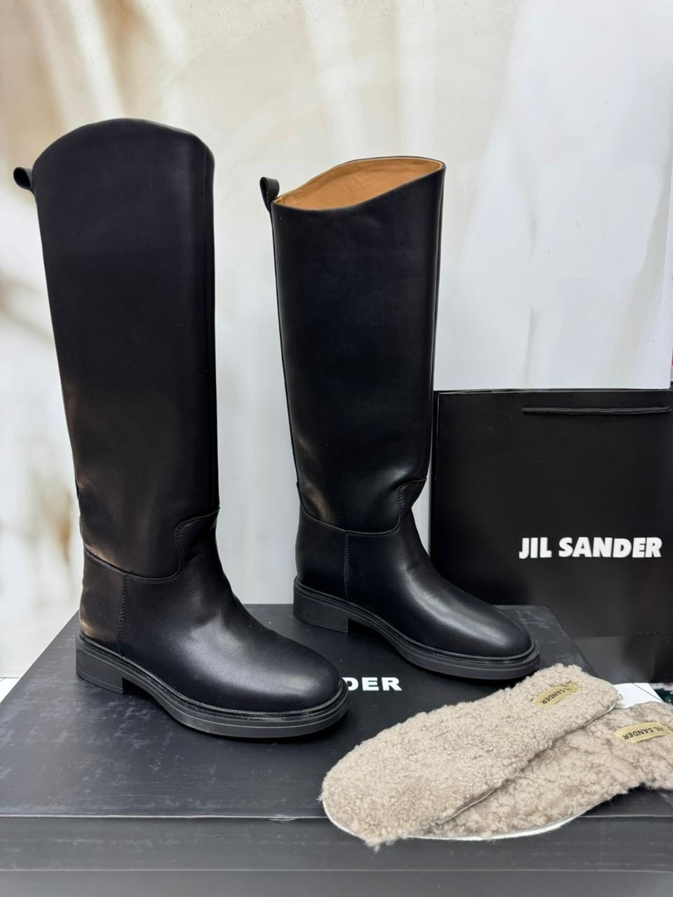 ,женские сапоги,сапоги jil sander,кожаные сапоги,высокие сапоги