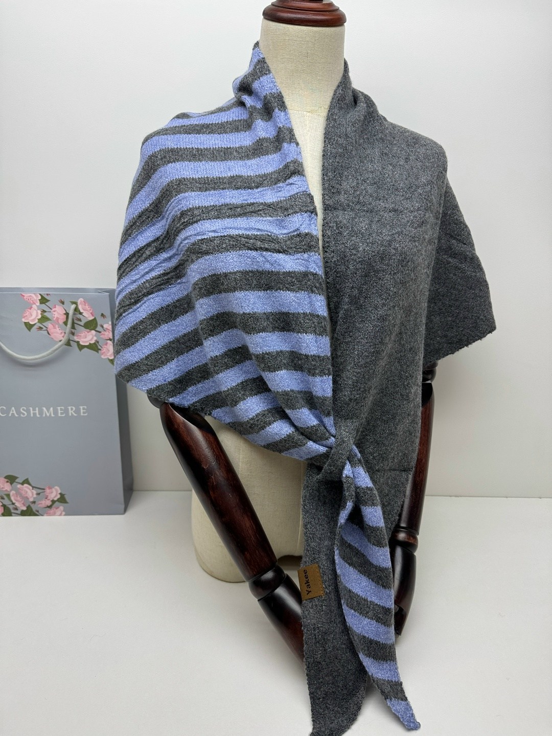 шарфы для женщин,шарф женские,вязаные шарфы,шарф пончо,накидка вязаная