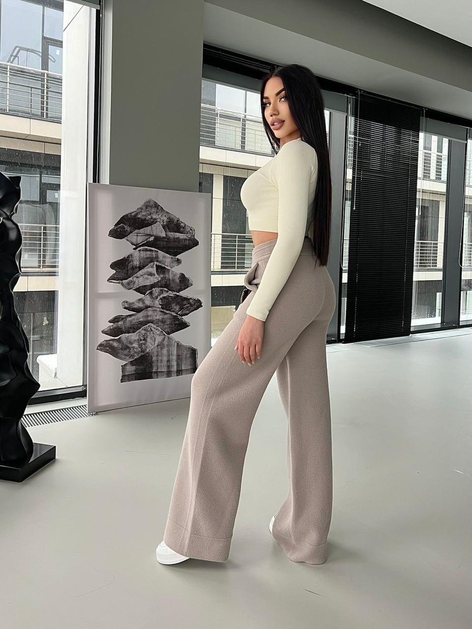 костюм трикотажный,вязаные брюки,вязаные костюмы,костюмы женские,костюм с широкими брюками