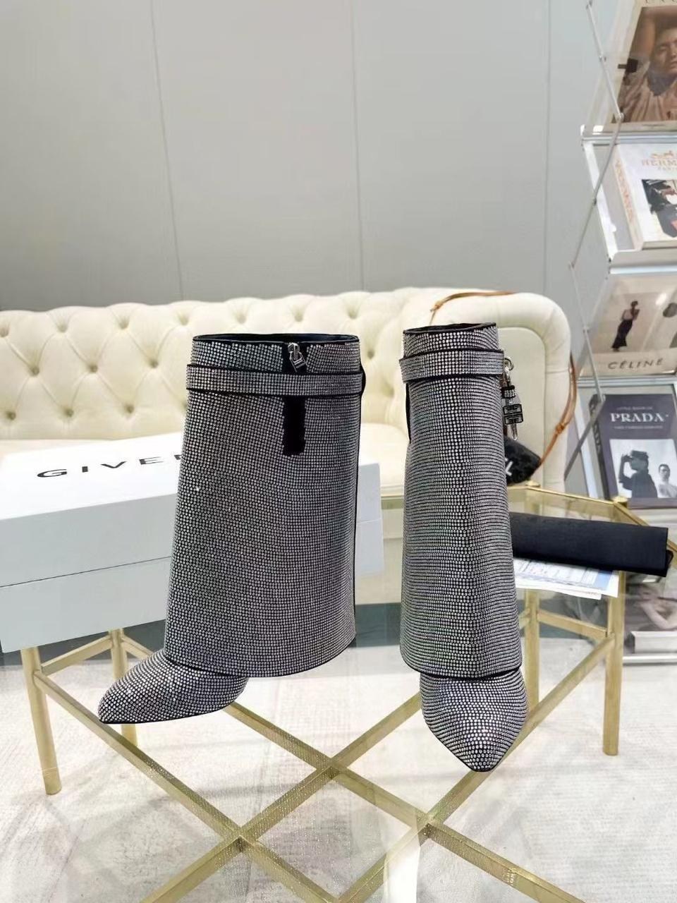 givenchy сапоги,сапоги живанши,элегантные сапоги,сапоги со стразами,сапог женский
